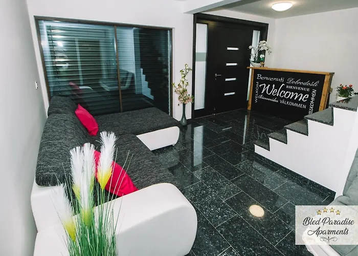 Prestigious And Stylish - Classic With Terrace * Bled